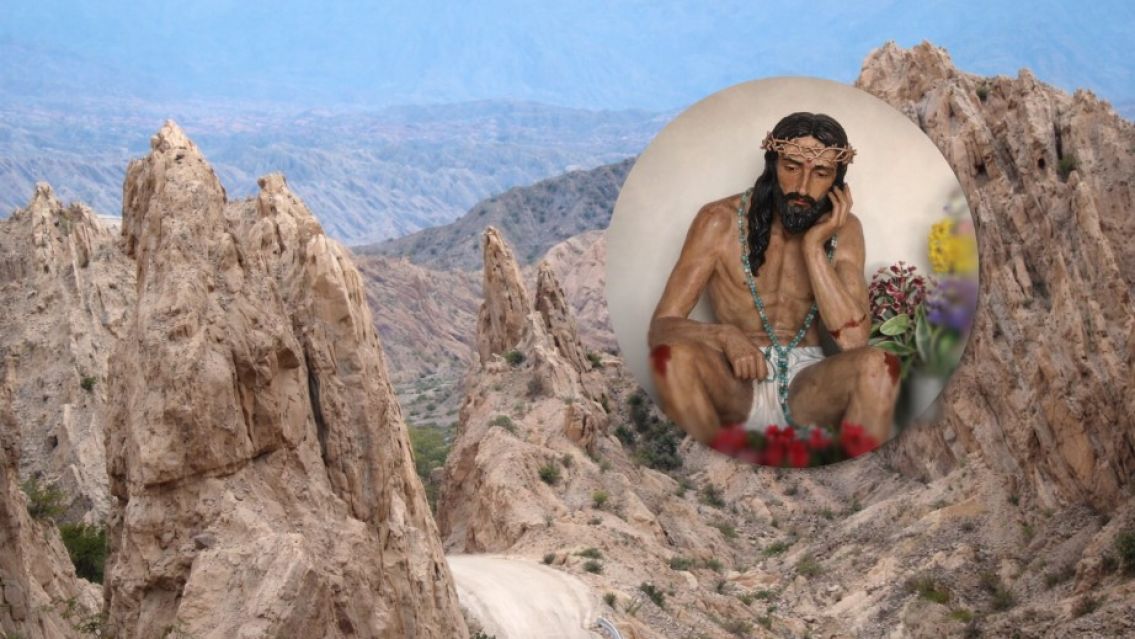 Encontraron un Cristo sentado en medio de los cerros y sorprendi� a todos