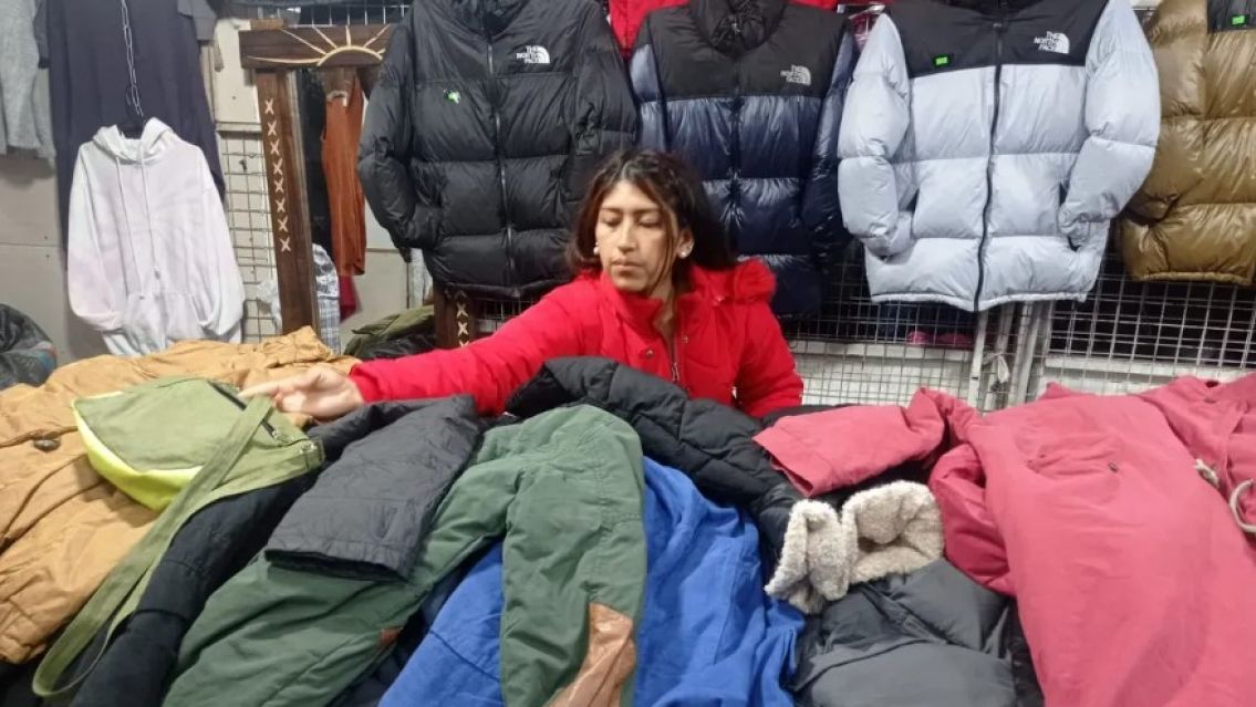 �Barato o peligroso? La verdad detr�s de la ropa que entra por la frontera a Jujuy