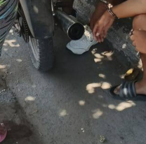 Vieron a dos jujeños intercambiando papeles: les cayó la policía de inmediato