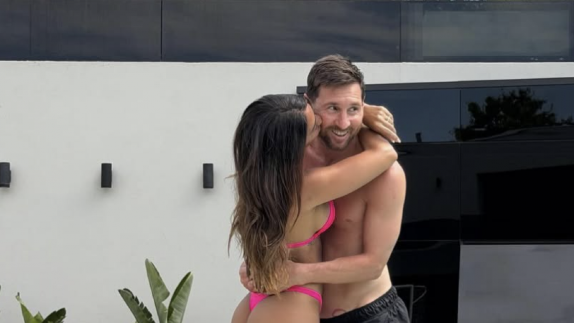 No hay tal crisis: el fogoso posteo de Anto Roccuzzo y Leo Messi al borde de la pile