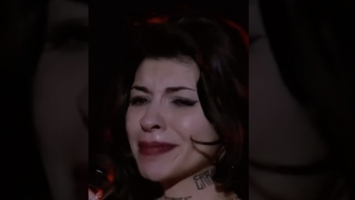 "Dejar de comer en el piso": dur�simo relato de Cazzu