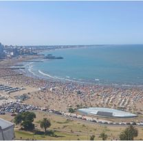 M&aacute;s barato que Mar del Plata: la playa brasile&ntilde;a preferida por muchos argentinos.