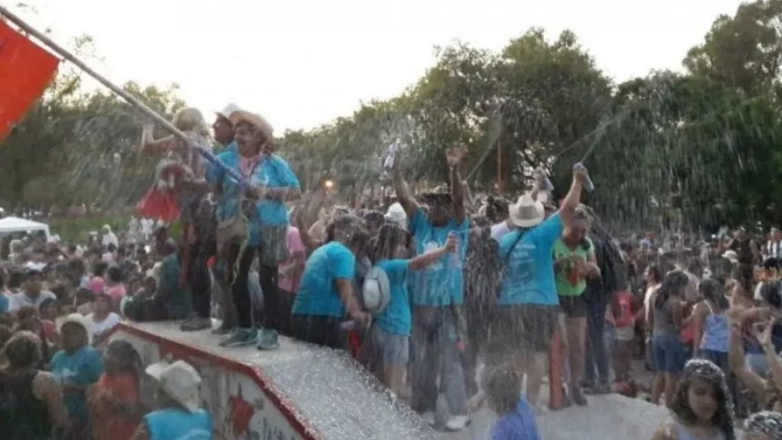 Impuestazo al Carnaval: El fuerte reclamo de las comparsas de Palpal� contra la Municipalidad