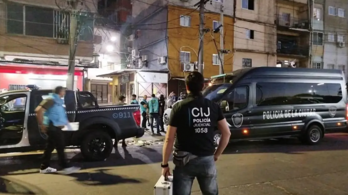 Narco le arruinó la vida a un nene de 2 años y filmó el horror