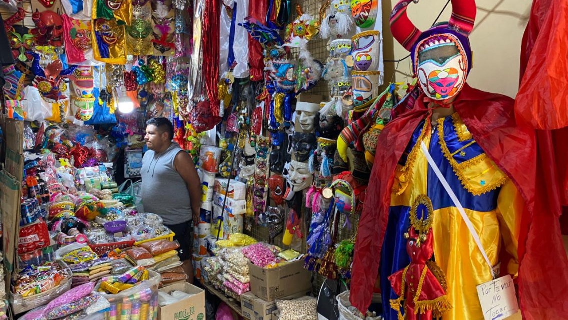 Kit carnavalero desde $3.500 y la "gorra" que es furor esta temporada en Jujuy
