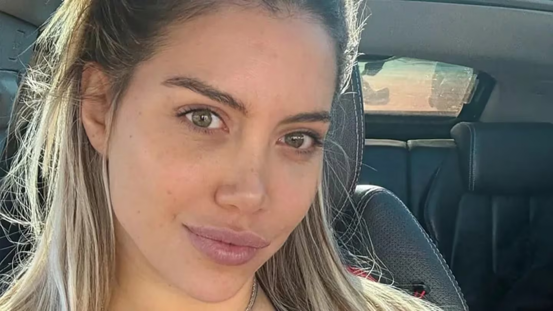 "Querida lavate los"... Mandaron al frente a Wanda Nara por su falta de aseo