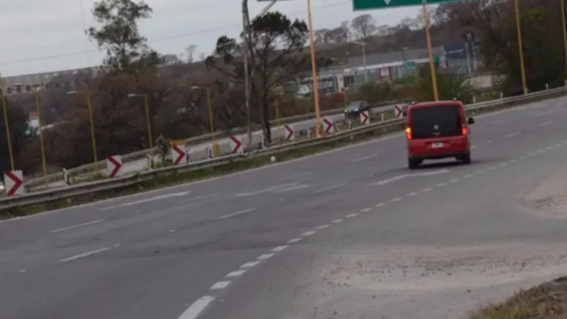 Jovencita falleci� en la "Curva de la muerte": pas� en Avenida General Savio