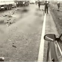 Iban a ver un partido de f&uacute;tbol y murieron en un brutal accidente: siete muertos