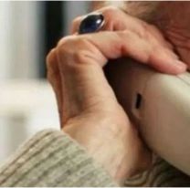 Le hicieron el 'cuento del t&iacute;o' a una abuelita y se llevaron los ahorros de su vida