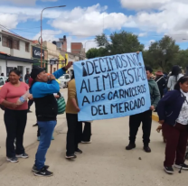 Caos en la frontera: marcharon contra el "tarifazo" municipal de Velázquez en La Quiaca