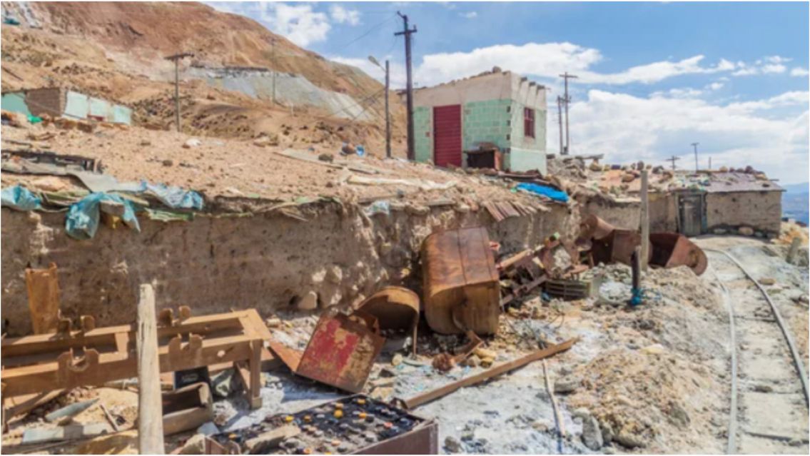 Muri� un minero norte�o tras caer a un precipicio de 150 metros