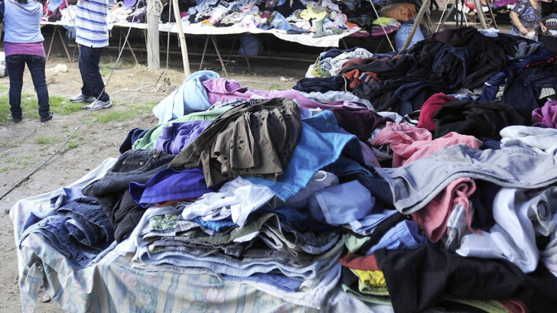 Nueva tendencia entre los famosos: poner a la venta su ropa usada