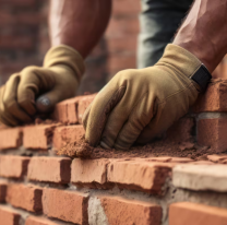 Cu&aacute;nto cobran los alba&ntilde;iles por hora en febrero de 2026