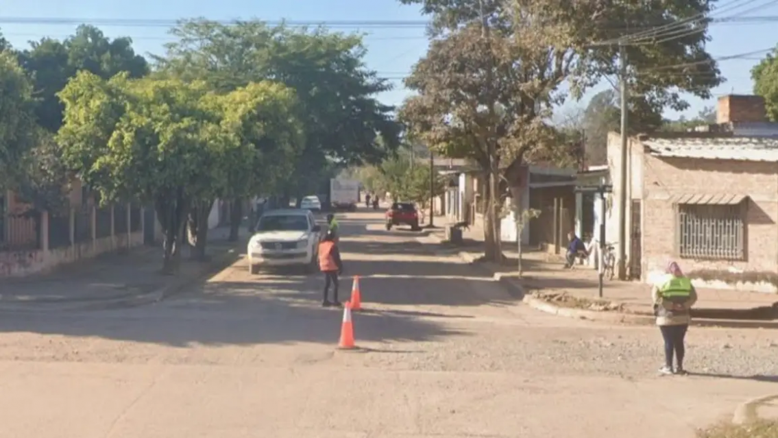 Agarró el machete y se quiso desubicar con uniformados: pasó en Yuto