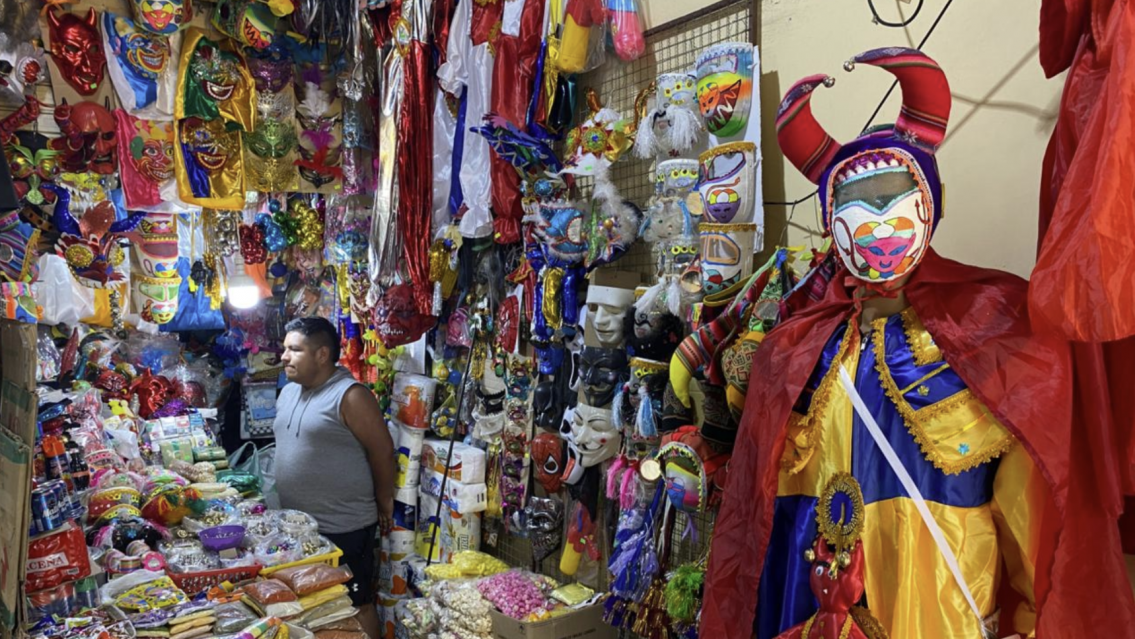 �C�mo es "la gorra"? El furor de esta temporada con el kit carnavalero