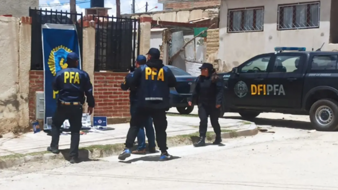Alerta del FBI en Jujuy: cómo cayó el menor que planeaba atacar a una escuela