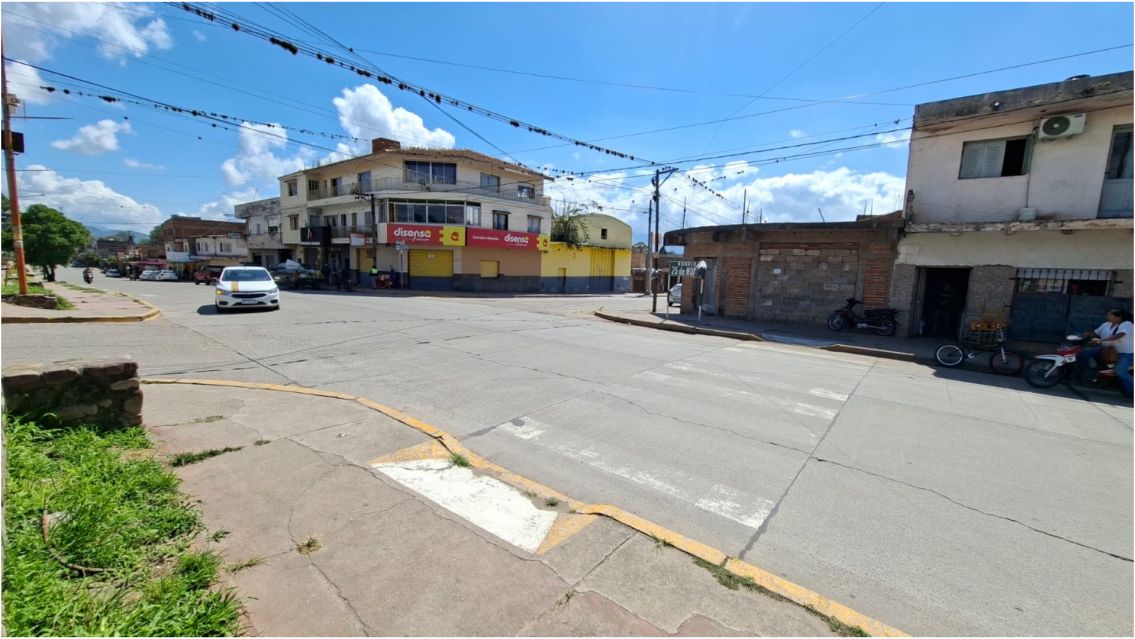 Vecinos del barrio 25 de Mayo piden un sem�foro urgente en la "esquina de la muerte"