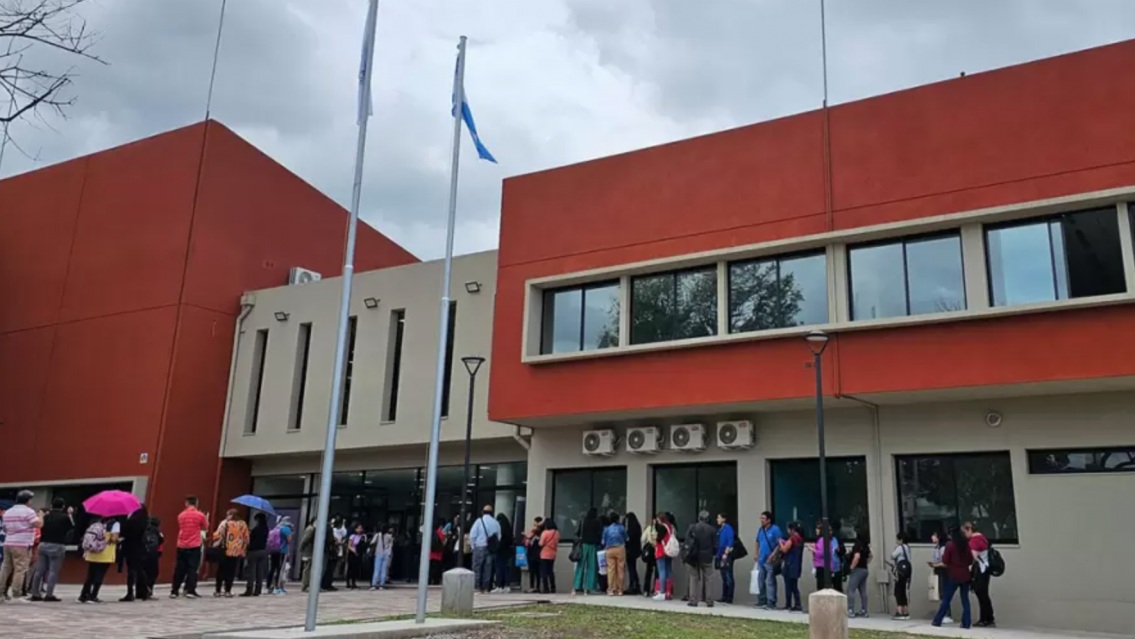 Últimos días para anotarse en los IES: requisitos y fechas clave para estudiar en Jujuy