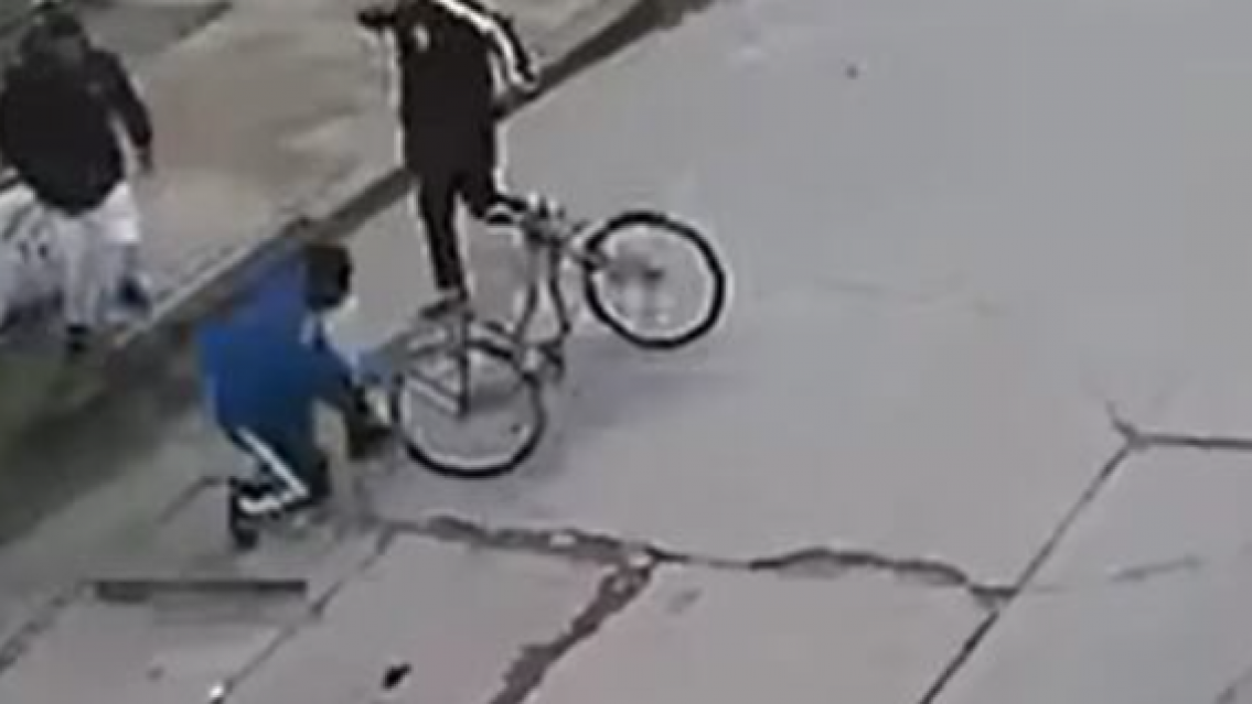 Jujeño superó el cáncer pero no a los ladrones: lo atacaron por una bici y quisieron tirarlo al río