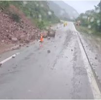 [URGENTE] Corte total en Ruta 9 por desmoronamiento en la zona de Le&oacute;n