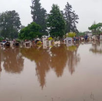 Impactantes imágenes del cementerio norteño que quedó bajo el agua