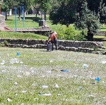 Tras el desentierro, Los Vikingos salieron a limpiar y dieron un mensaje claro