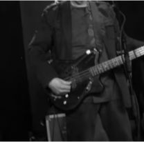 Murió un queridísimo bajista tras luchar contra una dura enfermedad