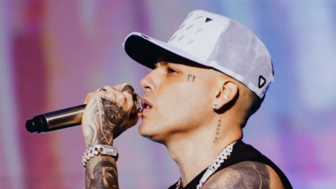 Néstor en Bloque suspendió su show y clavó a miles de jujeños