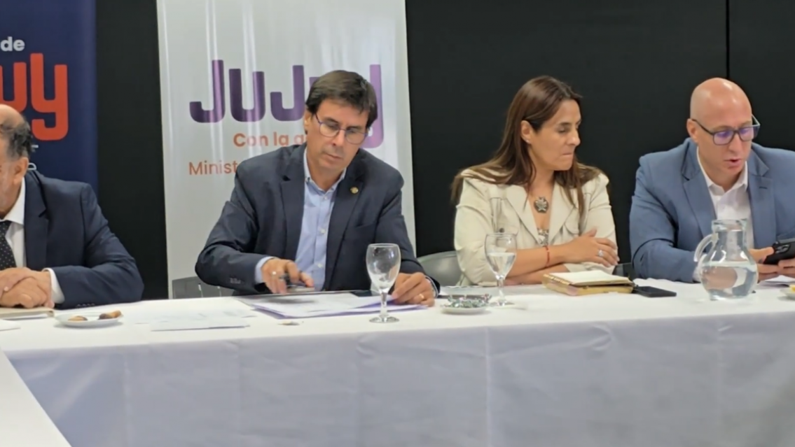 Oferta sobre la mesa: el Gobierno detall� la propuesta salarial para docentes en las paritarias 2026