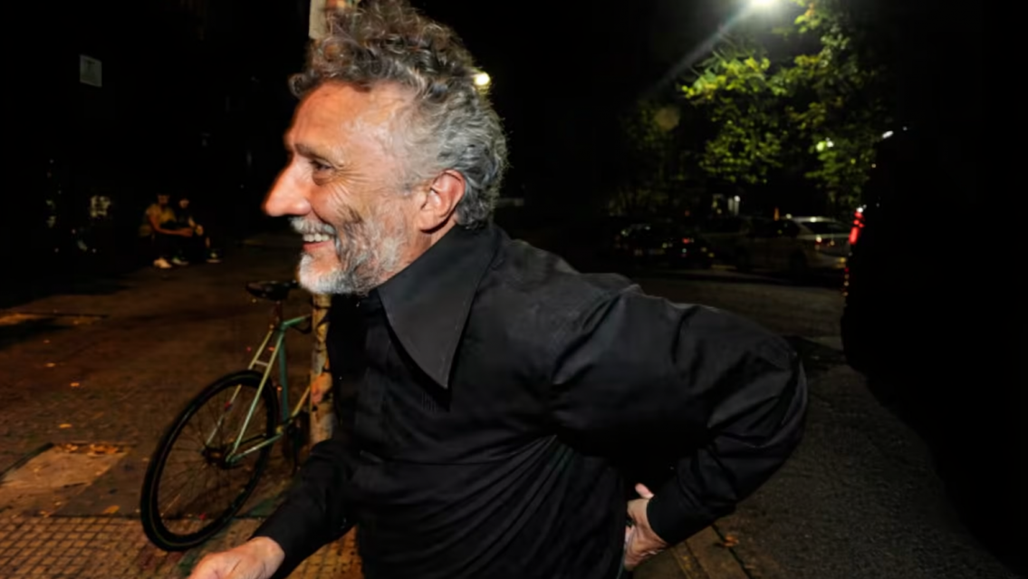 Con una hija de 21 años y su novia de 39, así es la vida de Fito Páez en la actualidad