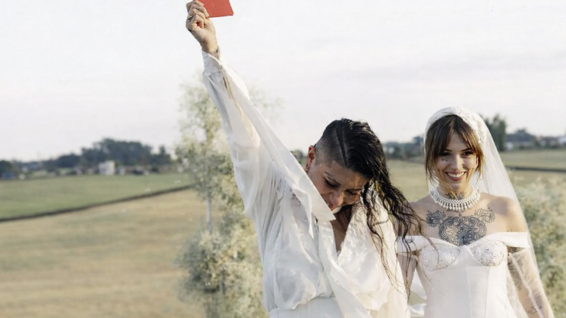 "Hace dos años nos casamos por civil", romántico posteo de la hermana de Cazzu