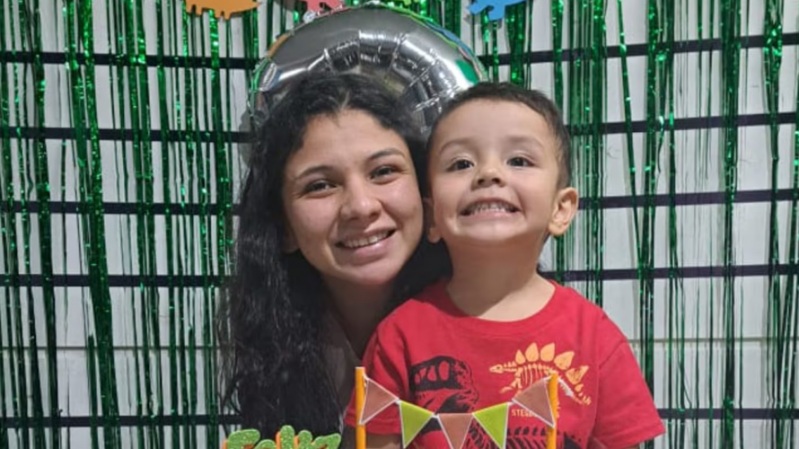 Anestesista se distrajo "con el celular" y un ni�o muri� por su causa