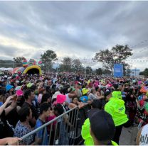 Carnaval a pleno: Ciudad Cultural explotó de gente en una tarde de fiesta
