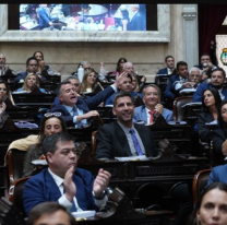 Entre la tesi&oacute;n y los gritos, Diputados votar&iacute;a la reforma laboral despu&eacute;s de la medianoche