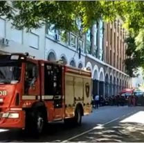 Evacuaron edificio de Gendarmer&iacute;a tras la detonaci&oacute;n de un paquete sospechoso
