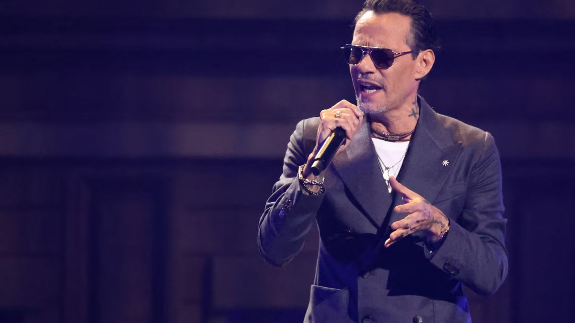 "C�llate": firme reacci�n de Marc Anthony cuando alguien del p�blico le hizo un pedido