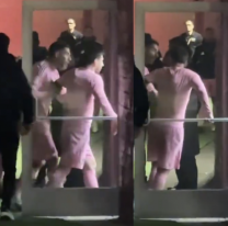 Messi sacado como nunca antes: lo tuvo que frenar su amigo Luis Su&aacute;rez