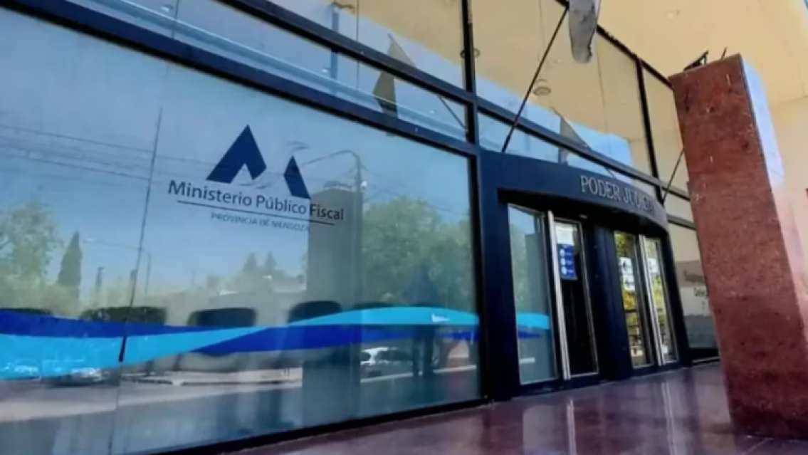 Abusó de su cuñada en silla de ruedas mientras su esposa daba a luz a su hijo