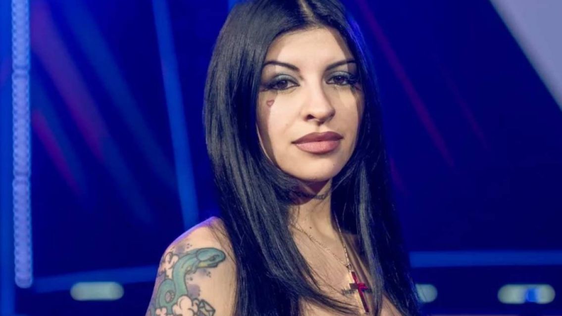 ¡Preparen la tarjeta! El rumor que dejaría a los fanáticos de Cazzu sin dormir hasta mañana