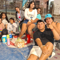 "La vamos a hacer sentir el carnaval": locura por Cazzu gratis en San Pedro