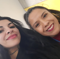 Cazzu llegó de madrugada a Jujuy y saludó a los fans en el aeropuerto