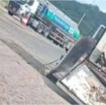 [URGENTE] Terrible accidente en el puente de San Pedro: cami&oacute;n qued&oacute; destruido