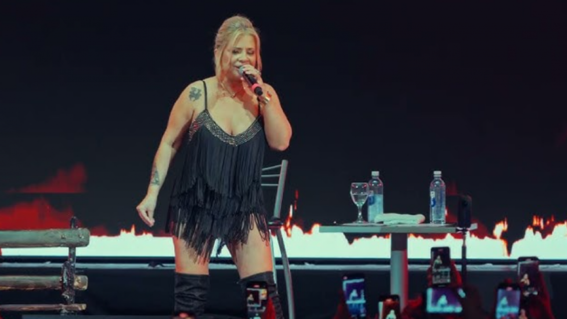 Preocupaci�n por Dalila: fue retirada inconsciente del escenario