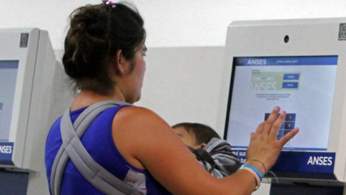 Más de 211.000 chicos perdieron la Asignación por Hijo en un año: los motivos