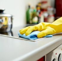 Aumento para empleadas dom&eacute;sticas: cu&aacute;nto se cobra por hora y por mes en marzo 2026