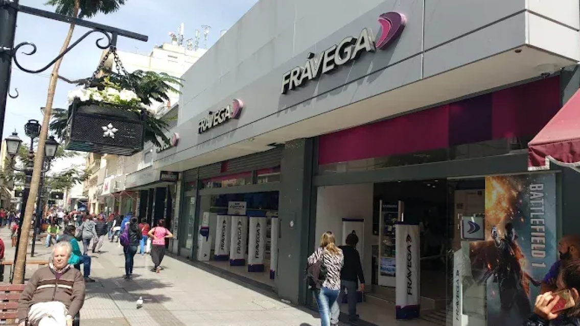 Fravega, Cetrogar y Megatone a un paso de la quiebra: alerta por despidos masivos