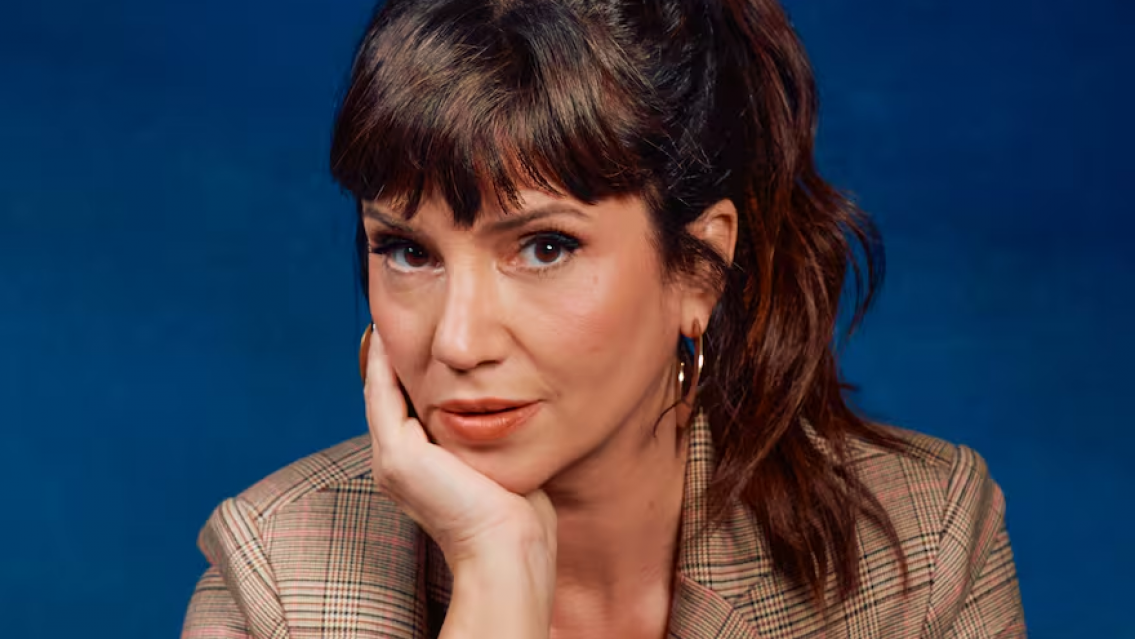 �A la flauta! Griselda Siciliani ahora fue vista con un actor mucho m�s grande que ella