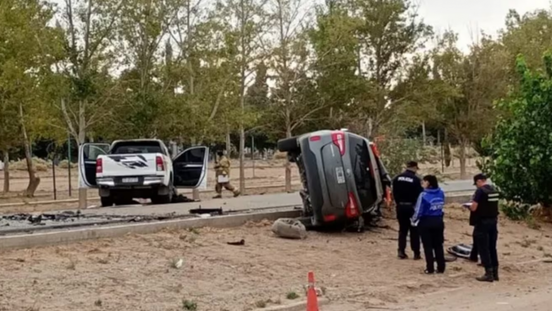 Conductor borracho atropelló y mató a dos policías en la ruta: hay varios heridos