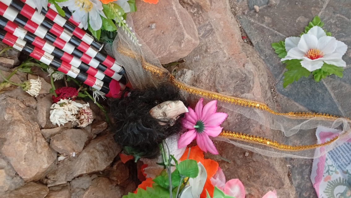 Decapitaron a una virgencita en Humahuaca y destrozaron su santuario
