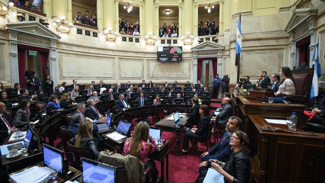 Senadores nacionales se subieron los sueldos: cobrarán $11 millones